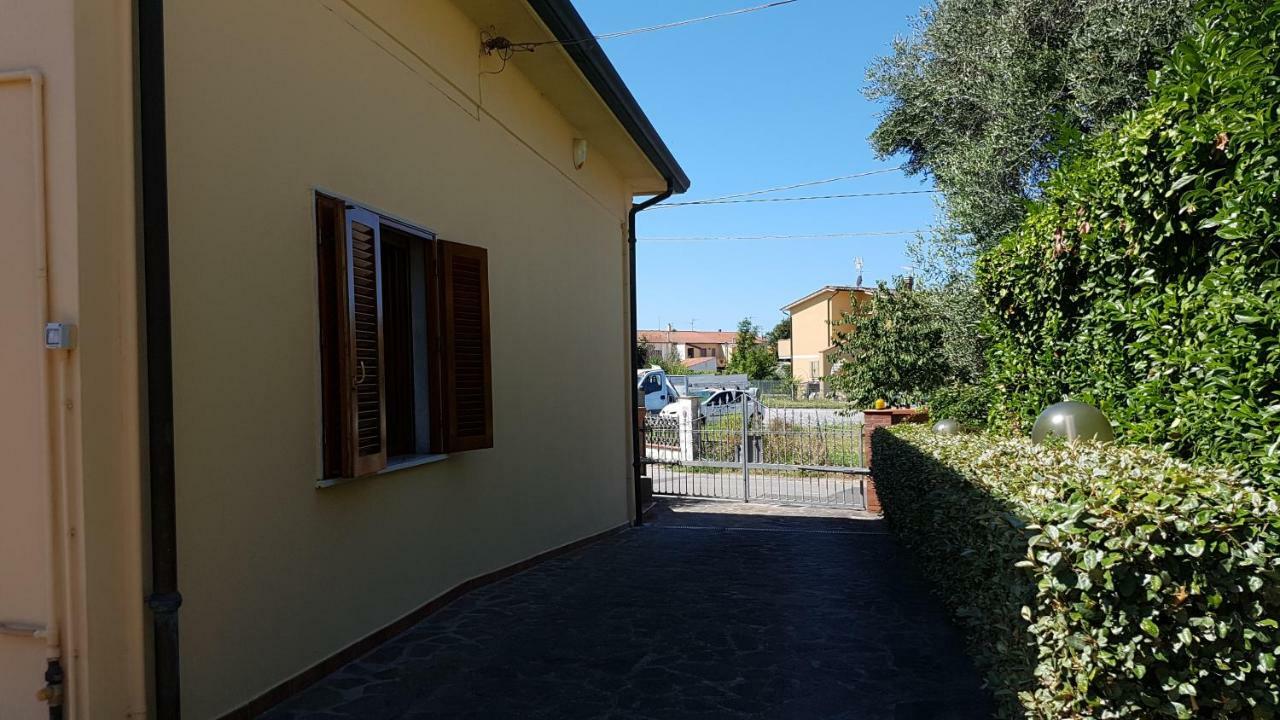 Casa Magnolia Vila Arena Metato Exterior foto